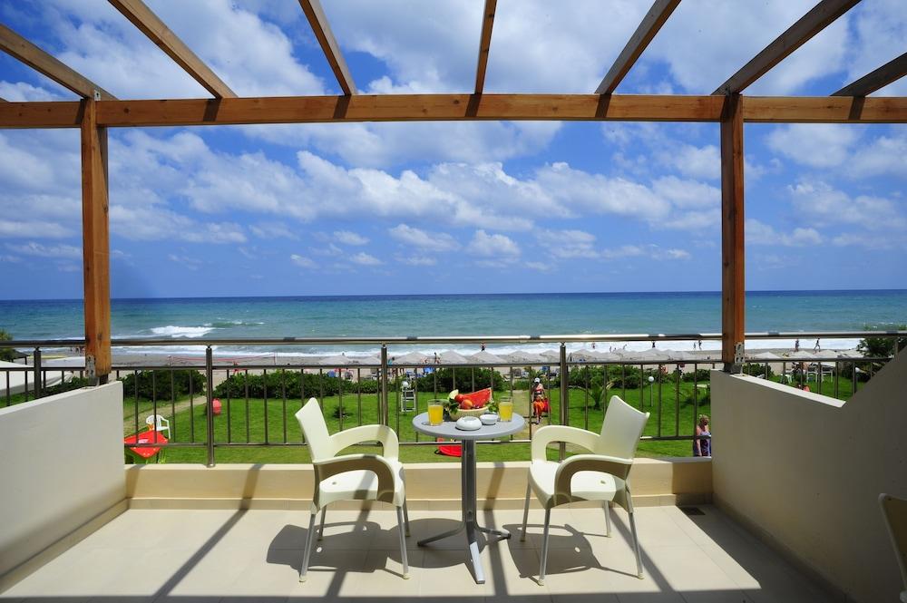 Maravel Star Art Hotel Adelianos Kampos Exterior foto