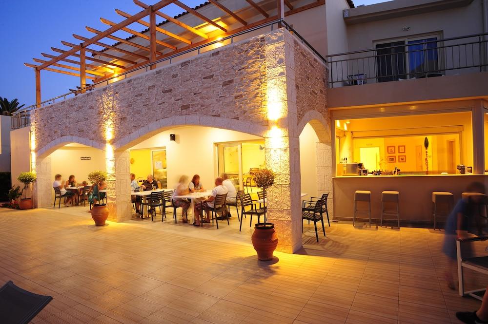 Maravel Star Art Hotel Adelianos Kampos Exterior foto